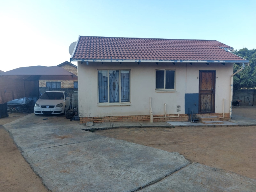 2 Bedroom Property for Sale in Tlhabane West North West